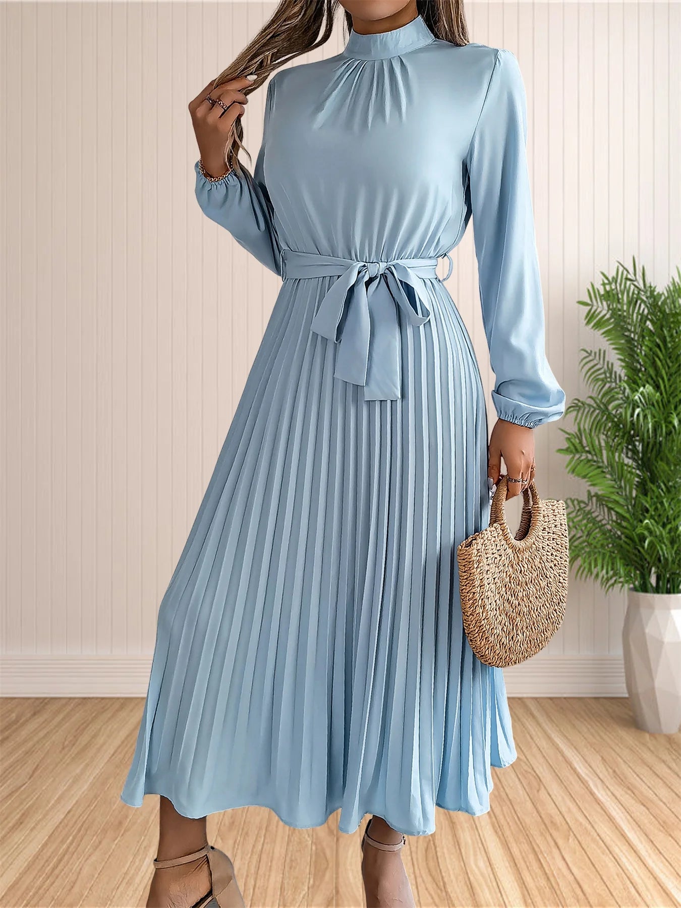 Elegant Pleated Long Sleeved Chic Dress