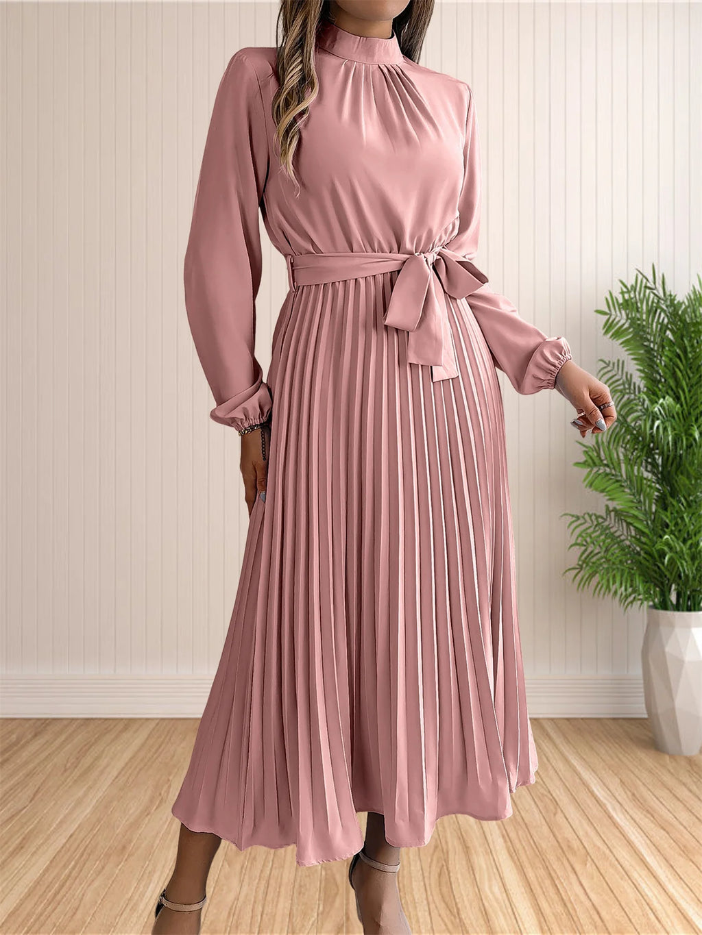 Elegant Pleated Long Sleeved Chic Dress