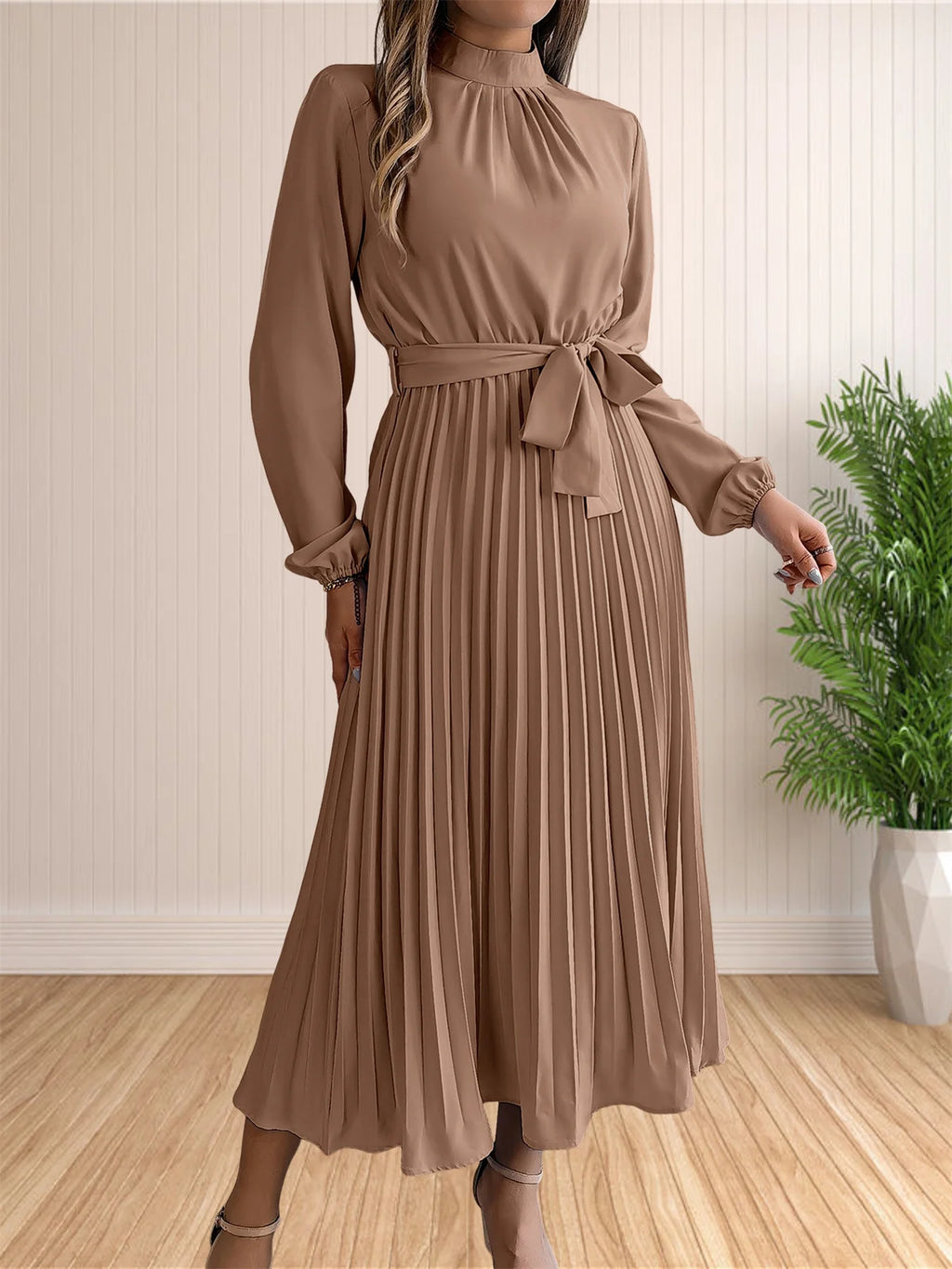 Elegant Pleated Long Sleeved Chic Dress